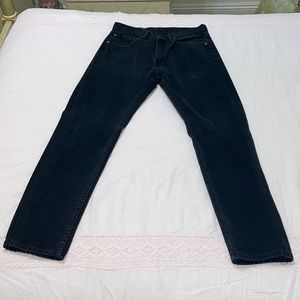 Black 505 Levi’s